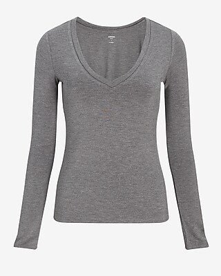 Solid V-Neck Long Sleeve Tee