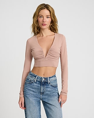 V-Neck Long Sleeve Ruched Cropped Tee - image 2