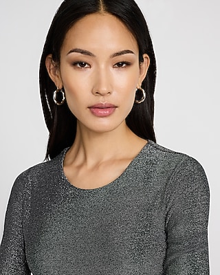 Shine Crew Neck Long Sleeve Cropped Tee