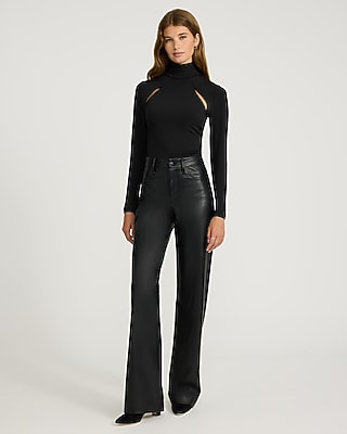 Body Contour High Compression Mock Neck Cutout Cropped Tee