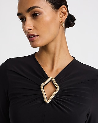Matte Jersey Novelty Hardware Keyhole Long Sleeve Top