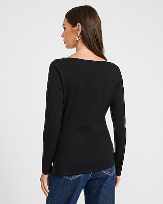 Boat Neck Long Sleeve Hardware Cinched Tee | Express
