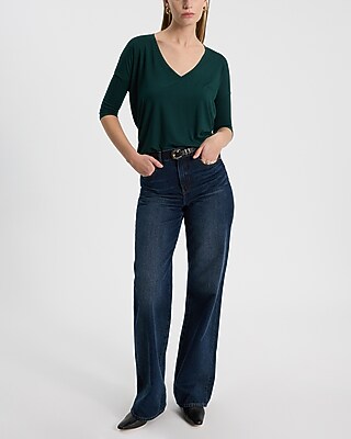 Relaxed V-Neck Three Quarter Sleeve London Tee - thumbnail 6