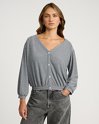 Ribbed V-Neck Long Sleeve Button Front Tee