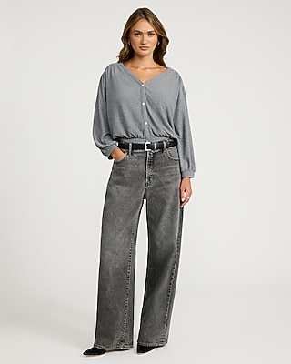 Ribbed V-Neck Long Sleeve Button Front Tee