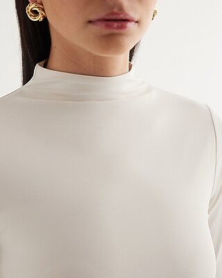 Body Contour High Compression Mock Neck Long Sleeve Tee