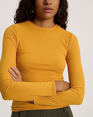 Fitted Ribbed Crew Neck Long Sleeve Tee
