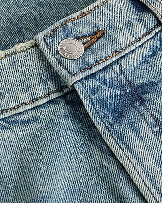 Mid Rise Light Wash Barrel Jeans