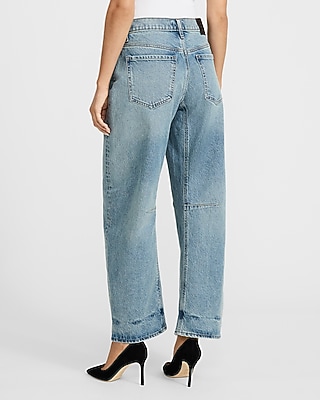 Mid Rise Light Wash Barrel Jeans