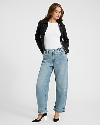 Mid Rise Light Wash Barrel Jeans