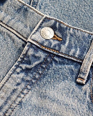 Mid Rise Light Wash Barrel Jeans