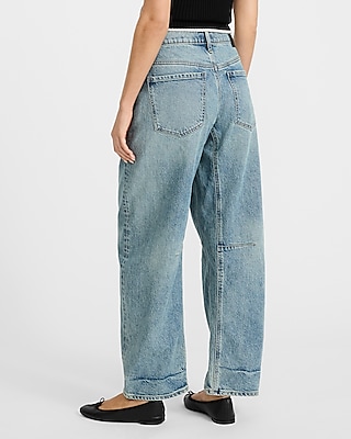 Mid Rise Light Wash Barrel Jeans