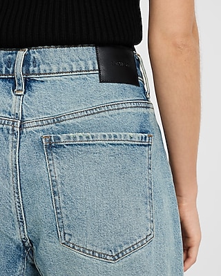 Mid Rise Light Wash Barrel Jeans