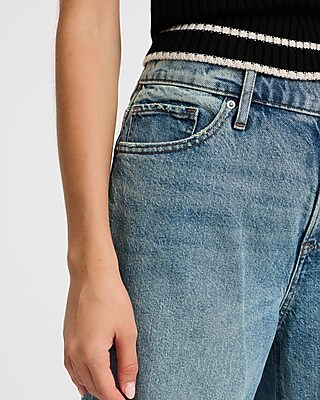 Mid Rise Light Wash Barrel Jeans