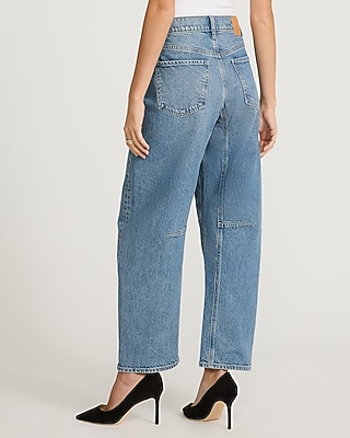 Mid Rise Light Wash Barrel Jeans
