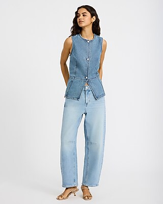 Low Slung Light Wash Barrel Ankle Jeans