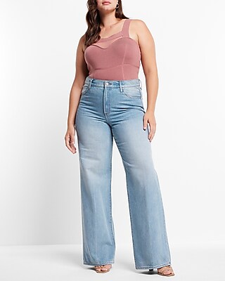 High Waisted Light Wash Modern Wide Leg Jeans