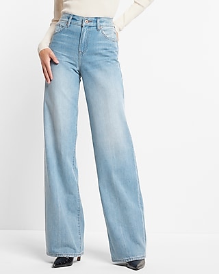 High Waisted Light Wash Modern Wide Leg Jeans
