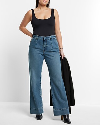 High Waisted Medium Wash Pleated Wide Leg Jeans
