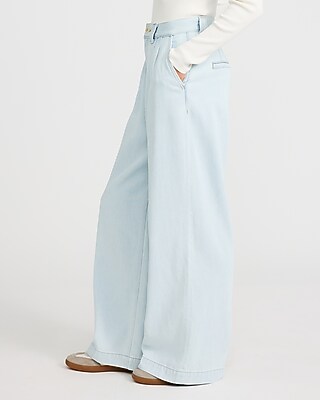 High Waisted Light Wash Pleated Relaxed Trouser Jeans