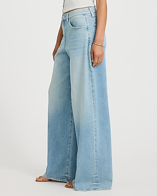 High Waisted Light Wash Relaxed Wide Leg Jeans