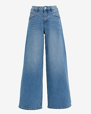 High Waisted Light Wash Relaxed Wide Leg Jeans