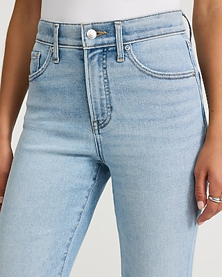 High Waisted Light Wash '70s Flare Jeans