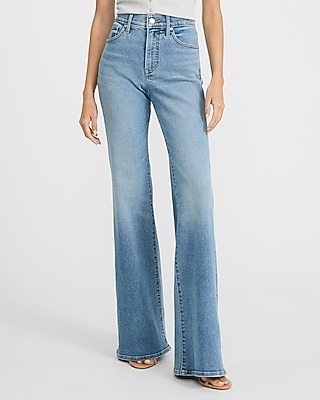 High Waisted Light Wash '70s Flare Jeans