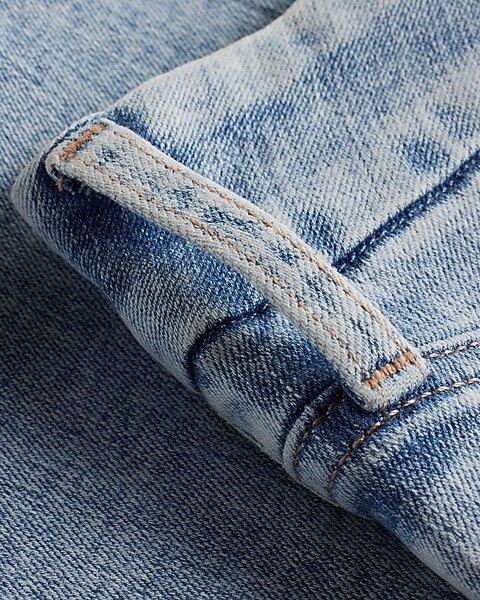Super High Waisted Medium Wash '90s Slim Jeans