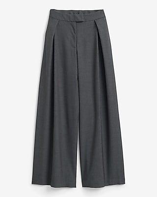 Express x Sarah Jane Nader | The Mae Pant