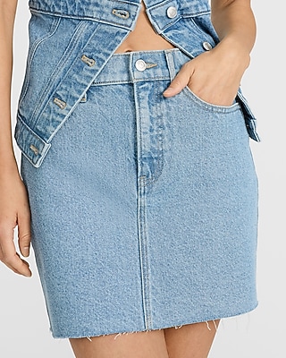 High Waisted Light Wash Raw Hem Denim Mini Skirt