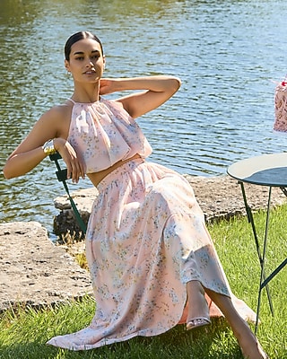 Women's Easter Outfits | Easter blouses, dresses, & more - Express