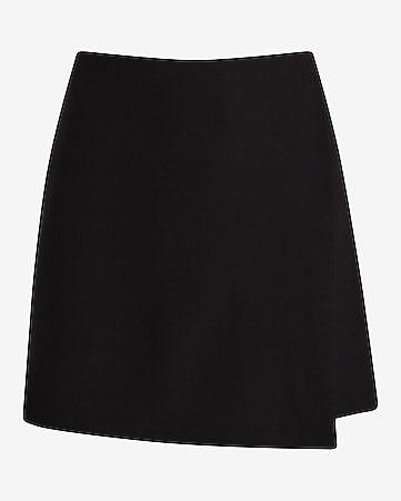 How to Wear Black Mini Skirt: 7 Stylish Outfit Ideas to Try Now!