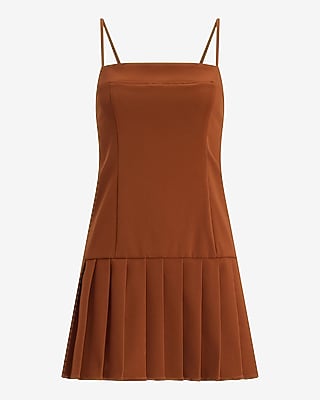 Square Neck Drop Waist Pleated Mini Dress - thumbnail 4