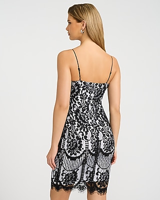 EXPRESS x bebe Lace Color Block V-Neck Mini Sheath Dress
