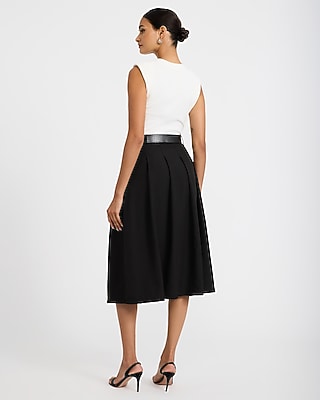 Color Block Crew Neck Belted Midi Dress