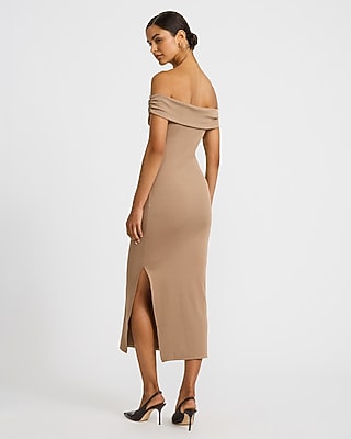 Ribbed Off The Shoulder Hardware Midi Knit Dress