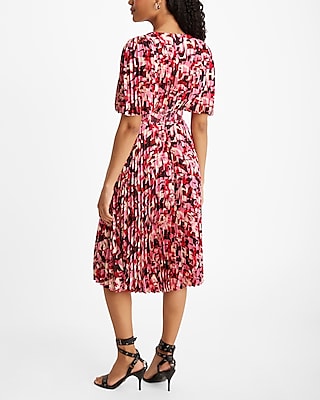 Printed Pleated V-Neck Short Sleeve Midi Dress