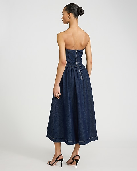 strapless denim midi dress Dark Wash - Denim Dress - Denim Dress The dress is a midi length and has contrast stitching Denim Strapless Sweetheart Corset Midi