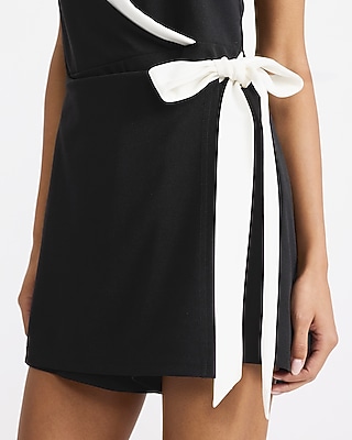 Color Block Halter V-Neck Wrap Tie Waist Romper