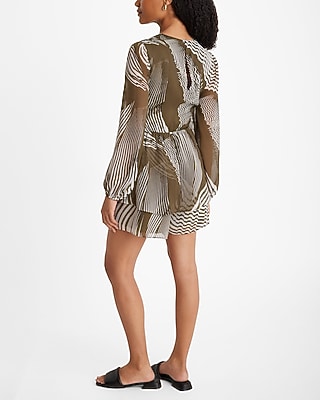 EX - LONG SLV SURPLICE TIE WAIST ROMPER - WAVES - 9419907 OTB:PRINT-GREEN:XS