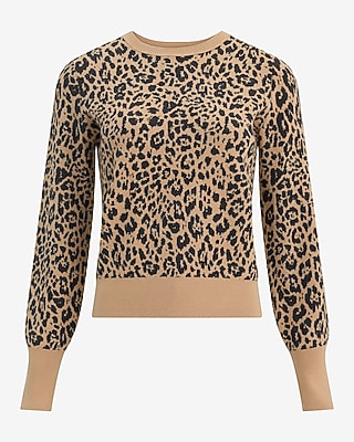 Skimming Leopard Crew Neck Sweater Airy Soft