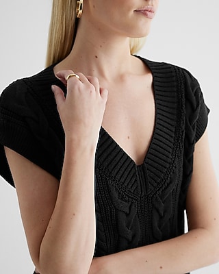 Cable Knit V-Neck Sweater Vest