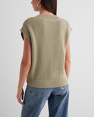 Cable Knit V-Neck Sweater Vest