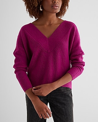 Express, Body Contour Ruffle V-Neck Cropped Sweater in Lilac Purple