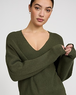 Ultrasoft Ribbed Relaxed V-neck Sweater | Express