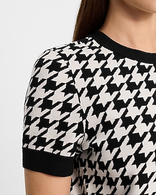 Skimming Houndstooth Short Sleeve Sweater Tee
