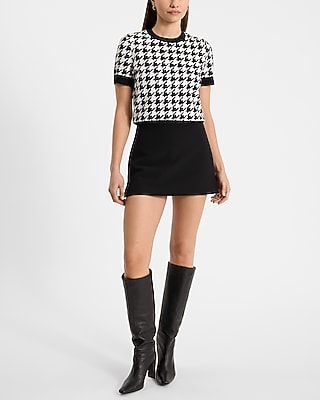 Skimming Houndstooth Short Sleeve Sweater Tee