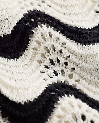 Skimming Crochet Crew Neck Short Sleeve Sweater Tee
