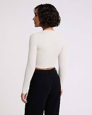 Crepe Knit Body Contour Crew Neck Cropped Sweater